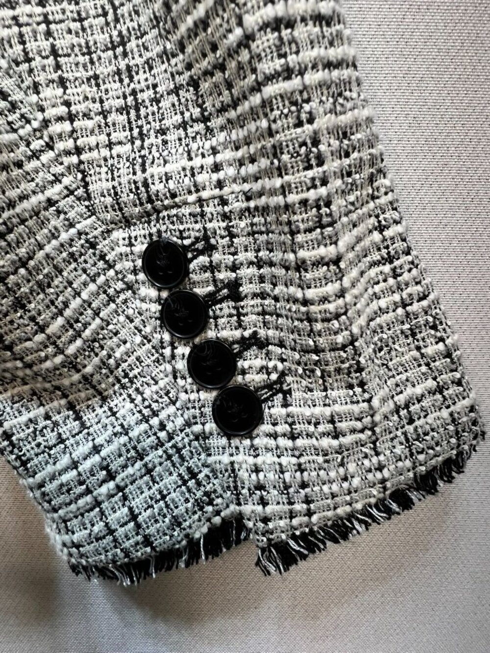 Lane Bryant Women's Tweed One Button Blazer Jacket Fringe Trim Sz 22 Black White - Picture 9 of 11